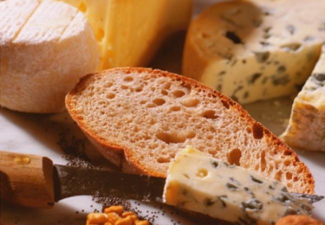 Minute Apéro : Choisir son pain pour son fromage, savoir se mettre d'accord! 